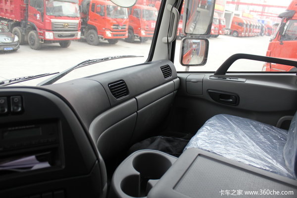 东风 天龙重卡 350马力 8X4 载货车(DFL1311A9)(底盘)驾驶室图（10/25）