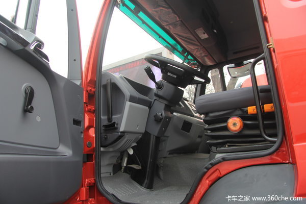 中国重汽 福泺 H5重卡 240马力 8X2 自卸车(ZZ3318KM0DK0)(底盘)驾驶室图（4/37）
