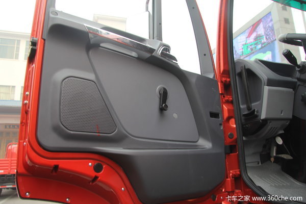 中国重汽 福泺 H5重卡 280马力 8X4 自卸车(ZZ3318M60DB0)驾驶室图（5/25）
