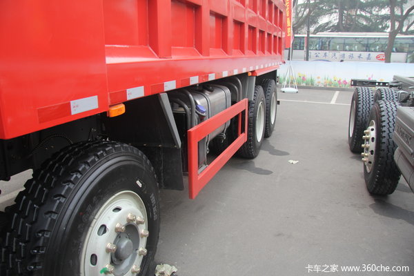 中国重汽 福泺 H5重卡 280马力 8X4 自卸车(ZZ3318M60DB0)底盘图（7/17）