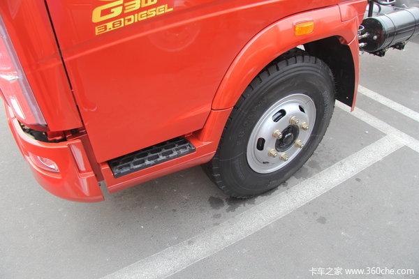 中国重汽 HOWO中卡 168马力 4X2 载货车(ZZ1107G421CD1)(底盘)外观图（11/13）