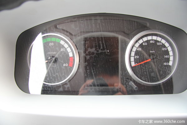 中国重汽 HOWO中卡 168马力 4X2 载货车(ZZ1107G421CD1)(底盘)驾驶室图（13/20）