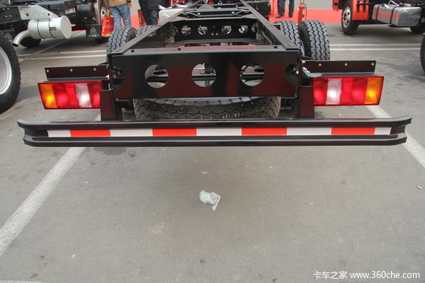 中国重汽 HOWO中卡 168马力 4X2 载货车(ZZ1107G421CD1)(底盘)底盘图（9/27）