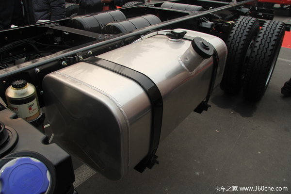 中国重汽 HOWO中卡 160马力 4X2 载货车(ZZ1127G421CD1)底盘图（6/40）