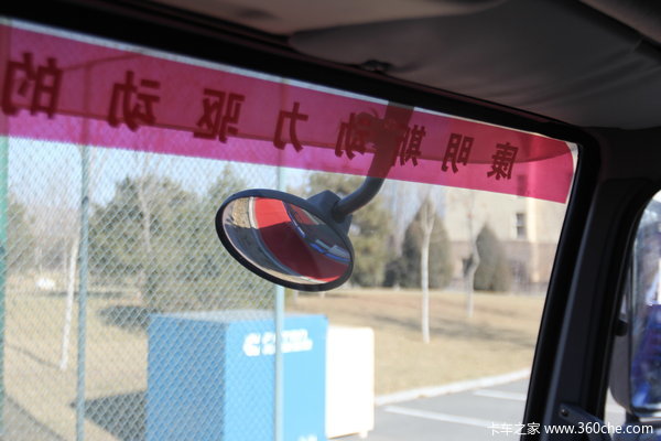 福田 奥铃CTX中卡 168马力 4X2 排半载货车(BJ1169VKPEK-FA)驾驶室图（33/34）