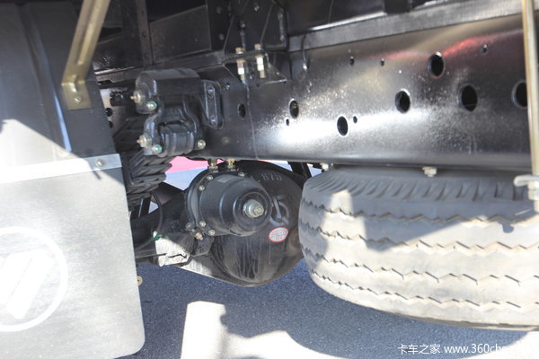 福田 奥铃捷运 129马力 4X2 5.15米单排栏板载货车(BJ1099VEJEA-2)底盘图（4/7）