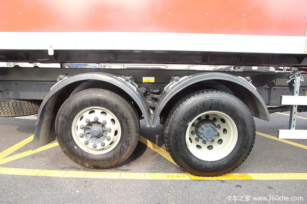 联合卡车U270 270马力 6X2 可交换箱体式载货车(SQR1251D5T2-E)底盘图（43/56）