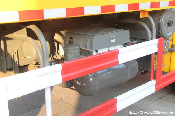 中国重汽 豪瀚J5G重卡 310马力 6X4 自卸车(ZZ3255N3846D1)底盘图（7/13）