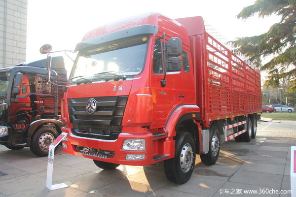 中国重汽 豪瀚-J5G重卡 310马力 8X4 仓栅式载货车(ZZ5315CCYN4663D1)外观图