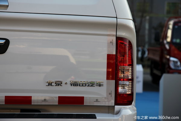 2014款福田 拓陆者S 2.8L柴油 四驱 双排皮卡外观图（19/34）