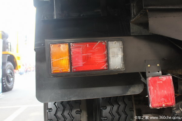 红岩 新金刚重卡 340马力 6X4 自卸车(CQ3254HTG384A)底盘图（5/30）