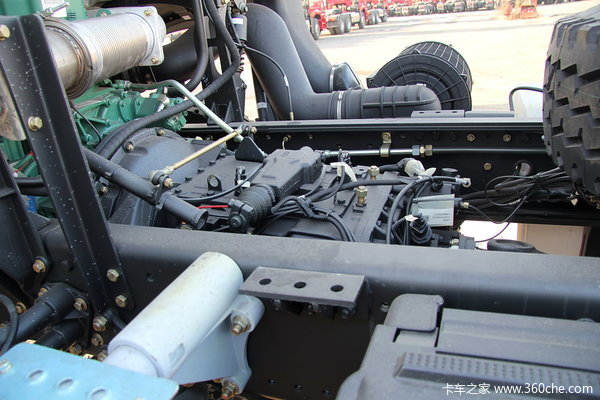 解放 J6P重卡 350马力 6X4 自卸车底盘(CA3250P66K2L1BT1AE4)底盘图（33/60）