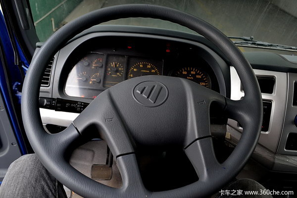 福田 奥铃CTX中卡 154马力 厢式载货车(BJ5169XXY-FC)驾驶室图（15/60）
