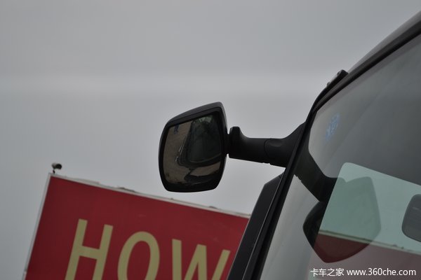 中国重汽 HOWO T5G重卡 280马力 4X2 厢式载货车(ZZ5167ZKXM561GD1)外观图（15/53）