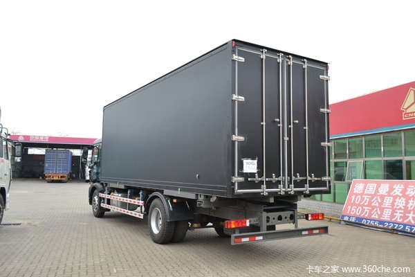 中国重汽 HOWO T5G重卡 280马力 4X2 厢式载货车(ZZ5167ZKXM561GD1)外观图（7/53）