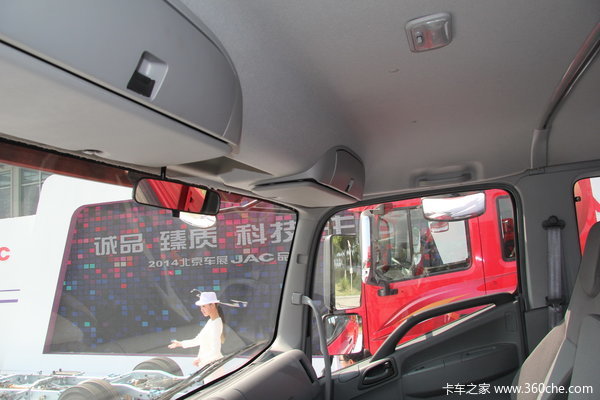 江淮 格尔发K3系列中卡 165马力 4X2 载货车(窄体)驾驶室图（3/10）