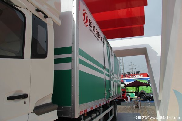 东风 天锦中卡 270马力 厢式载货车(右舵)(DFH1160B)底盘图（5/44）