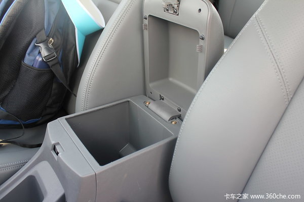 黄海 N1 精英型 2.8L柴油 皮卡驾驶室图（25/30）