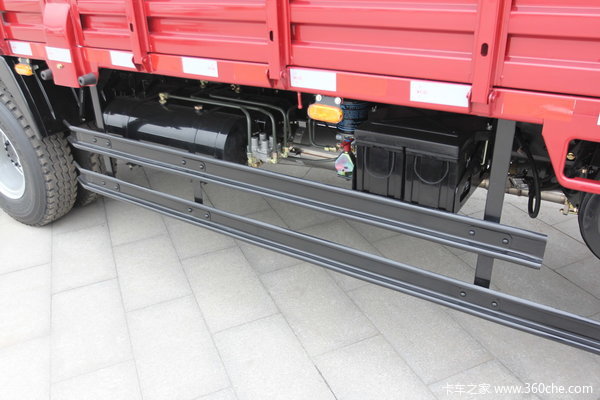 奥驰 A3系列 154马力 4X2 4.8米排半栏板载货车(FD1064P63K4)底盘图（21/27）
