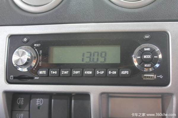 2014款 东风小康 K01H 1.21L 87马力 柴油 排半厢式微卡驾驶室图（11/18）