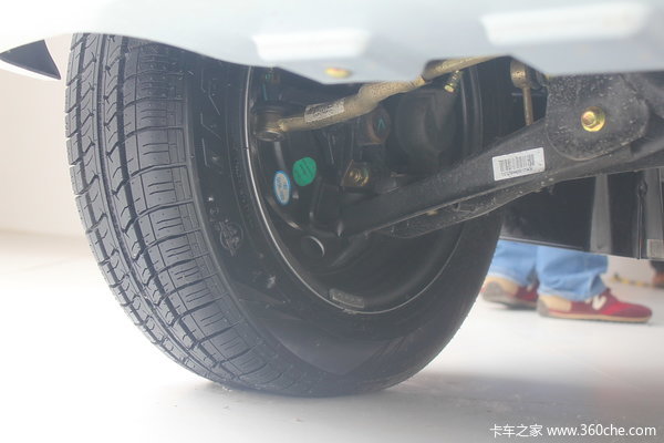 2014款 东风小康 K01H 1.21L 87马力 柴油 排半厢式微卡底盘图（4/16）