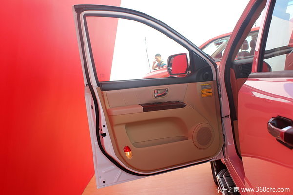 卡威 K1 舒适型 2.4L汽油 双排皮卡驾驶室图