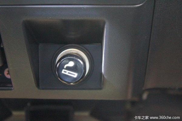 东风小康 C01系列 1.2L 87马力 汽油 单排微卡驾驶室图（19/28）
