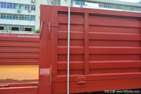 东风柳汽 霸龙重卡 280马力 8X4 排半载货车(LZ1311QELA)上装图（10/24）