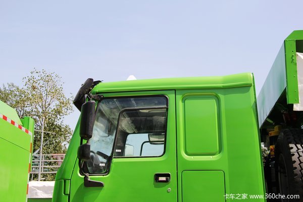 中国重汽 HOWO重卡 340马力 6X4 自卸车(U型斗新型渣土车)(ZZ3257N3847D1)外观图（48/54）