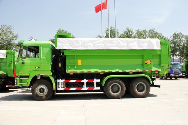 陕汽 德龙F3000重卡 336马力 6X4 自卸车(U型斗新型渣土车)(SX3256DR3841)外观图（3/17）