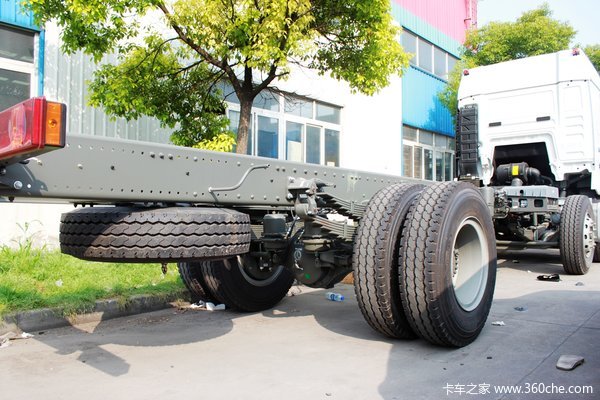 中国重汽 HOWO T5G系列 240马力 6x2载货车（底盘）底盘图（16/48）