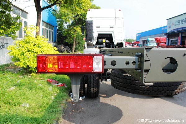 中国重汽 HOWO T5G系列 240马力 6x2载货车（底盘）底盘图（10/48）