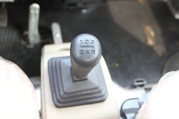 黑豹 1036系列 1.2L 85马力 汽油 单排栏板微卡驾驶室图（10/11）