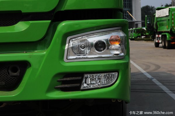 中国重汽 HOWO重卡 340马力 6X4 自卸车(U型斗新型渣土车)(ZZ3257N3847D1)外观图（18/54）