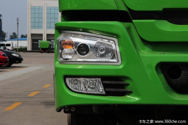 中国重汽 HOWO重卡 340马力 6X4 自卸车(U型斗新型渣土车)(ZZ3257N3847D1)外观图（16/54）