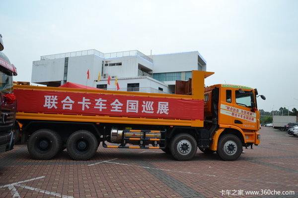 联合卡车U380 380马力 8X4 LNG自卸车(SQR3312N6T6)外观图（8/33）