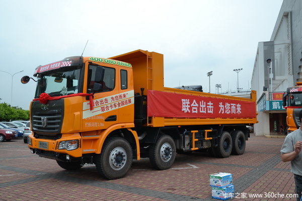 联合卡车U380 380马力 8X4 LNG自卸车(SQR3312N6T6)外观图（3/33）