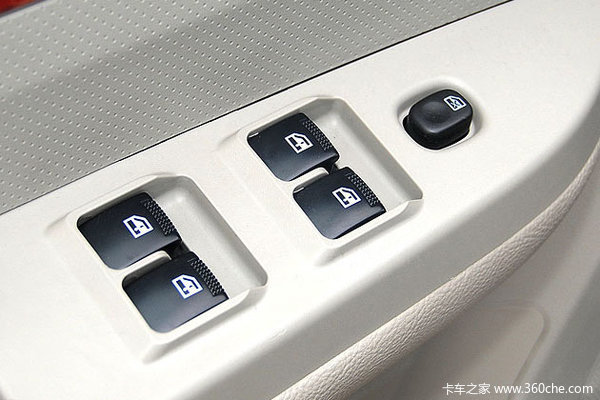2014款中兴 威虎G3 实用型 2.8L柴油 标双排皮卡驾驶室图（6/6）