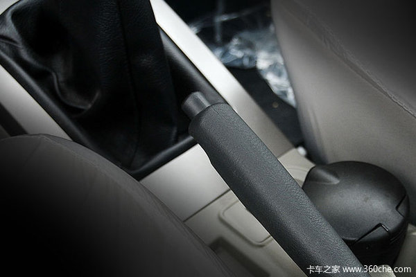 2014款中兴 威虎G3 实用型 2.8L柴油 标双排皮卡驾驶室图（5/6）