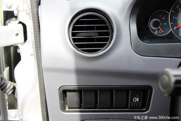 一汽吉林 佳宝 1.0L 58马力 汽油 单排厢式微卡驾驶室图（9/22）