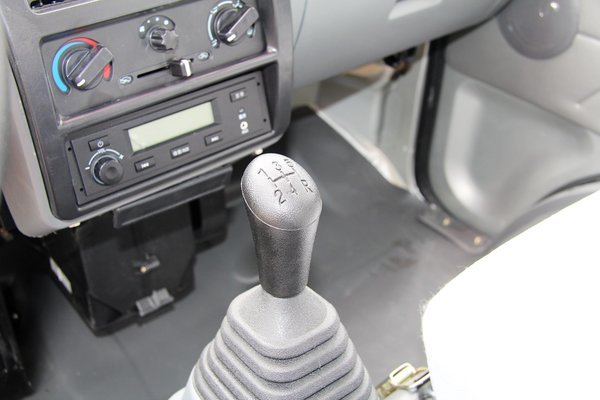 时代 驭菱VQ1 1.0L 60马力 汽油 双排微卡驾驶室图（29/49）