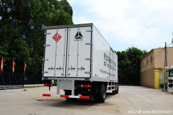 中国重汽 HOWO T5G重卡 240马力 6X2 厢式载货车(ZZ1257K56CGD1)外观图（6/46）