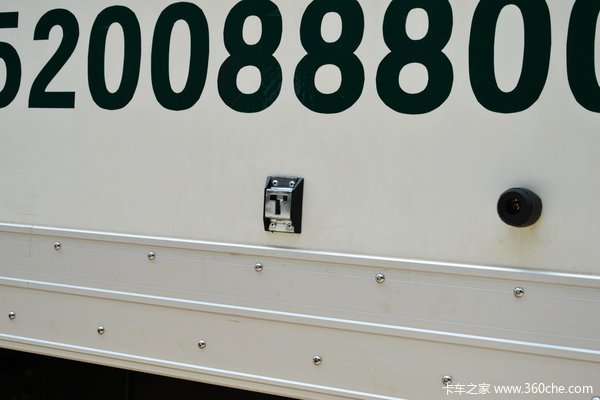中国重汽 HOWO T5G重卡 240马力 6X2 厢式载货车(ZZ1257K56CGD1)上装图（12/29）