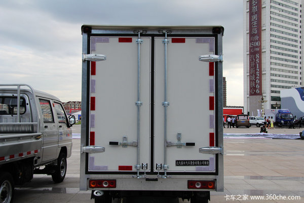 时代 驭菱VQ1 1.051L 60马力 汽油 单排厢式微卡上装图（5/12）