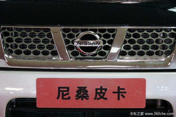 2013款郑州日产 D22 豪华型 2.4L汽油 四驱 双排皮卡外观图（11/30）