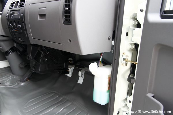 依维柯 跃进 小福星S50 1.3L 汽油 单排微卡驾驶室图（31/35）