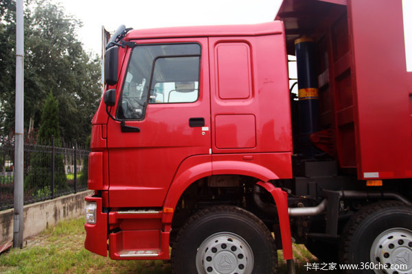 中国重汽 HOWO重卡 380马力 8X4 自卸车(ZZ3317N4267D1)外观图（36/71）