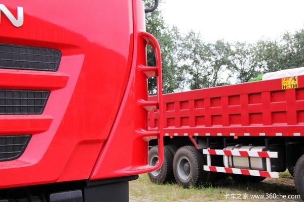 红岩新金刚重卡 336马力 6X4 自卸车(CQ3255HTG384)外观图（18/52）
