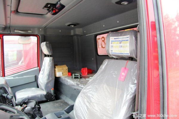 红岩新金刚重卡 336马力 6X4 自卸车(CQ3255HTG384)驾驶室图（10/68）