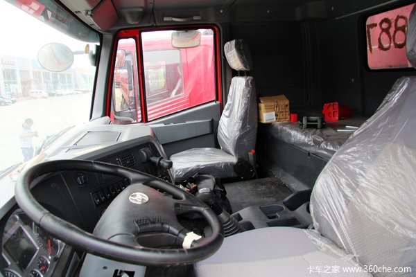 红岩新金刚重卡 336马力 6X4 自卸车(CQ3255HTG384)驾驶室图（8/68）